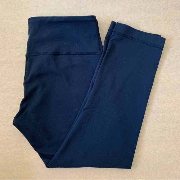 Lululemon crop pants - Picture 3 of 8
